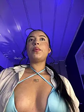 Snapshot of i_sabella_25 chatting on April 2026 05:33:02 AM i sabella 25 online show from April 2026 05:33:02 AM