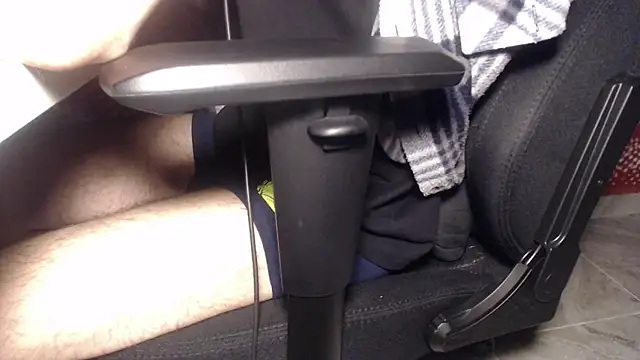 GreekDaddyNickOfficial online show from March 2025 08:37:01 PM