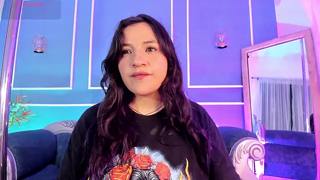 TaraTaylorr online show from November 2025 07:03:01 PM