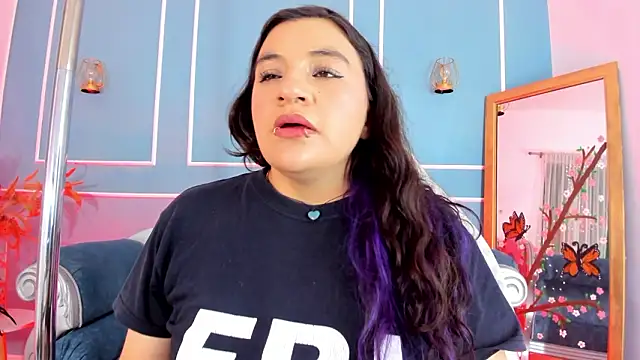 TaraTaylorr online show from March 2026 02:39:01 AM