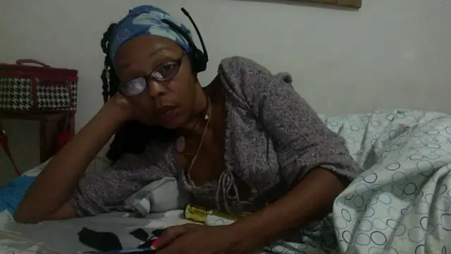 Ladyzee25 online show from September 2025 11:14:01 AM