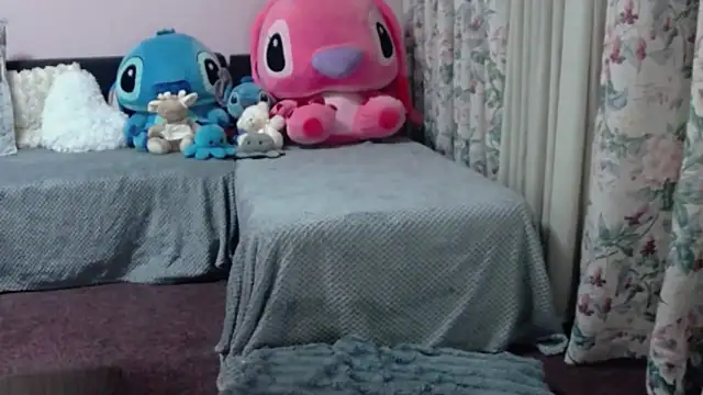 Snapshot of Maddison_Summer chatting on April 2026 09:59:01 PM Maddison Summer online show from April 2026 09:59:01 PM