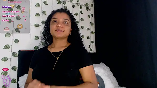 Snapshot of victtoria_cane63 chatting on April 2026 10:37:02 PM victtoria cane63 online show from April 2026 10:37:02 PM