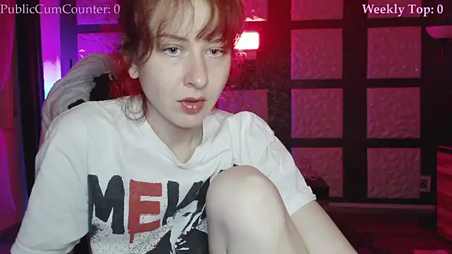 SweetSeraphine online show from March 2026 07:04:02 PM