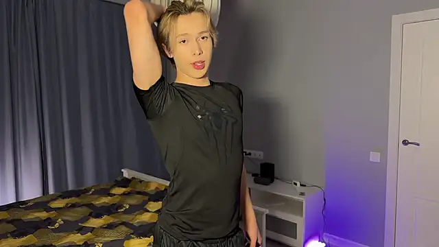 Snapshot of ciaoalex chatting on March 2025 08:00:01 PM ciaoalex online show from March 2025 08:00:01 PM