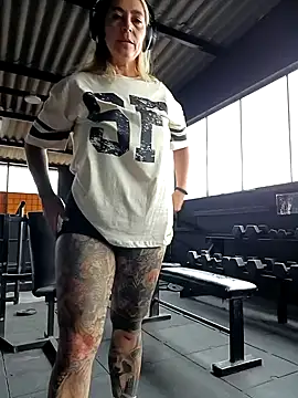 Sara Valkyri online show from March 2025 06:23:01 PM