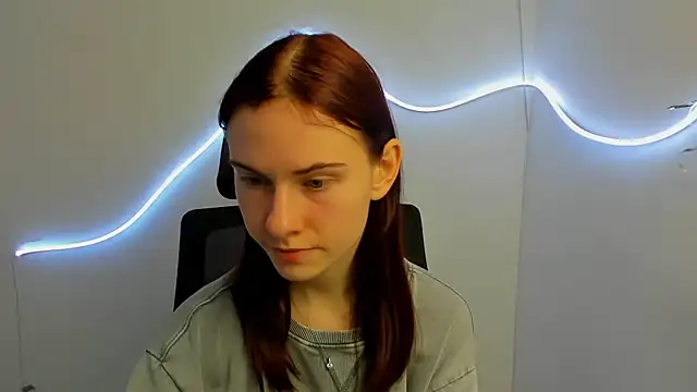 Fiona Night online show from March 2025 10:20:01 PM