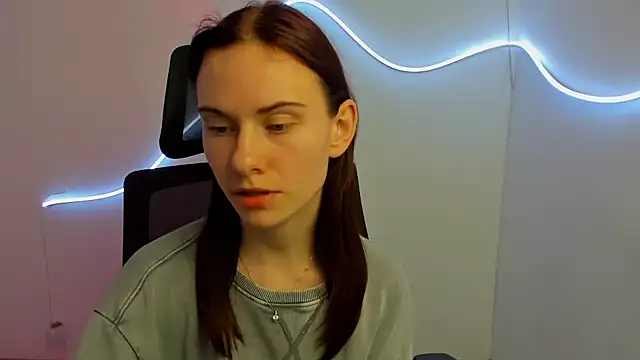 Fiona Night online show from March 2025 04:29:02 AM