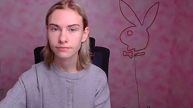 Fiona Night online show from October 2025 05:26:02 AM