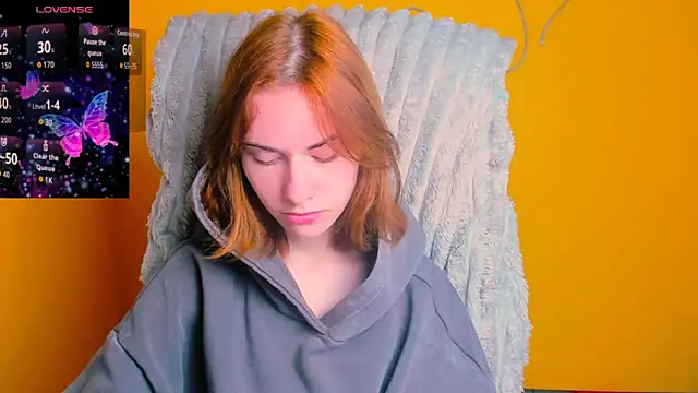 Fiona Night online show from April 2026 05:18:02 AM