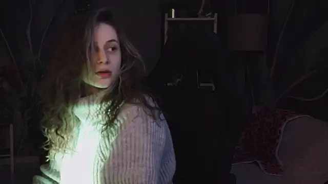 Snapshot of OliviaMcClean chatting on February 2026 02:07:02 AM OliviaMcClean online show from February 2026 02:07:02 AM