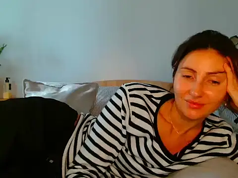 Irina9793 online show from November 2025 09:08:02 AM