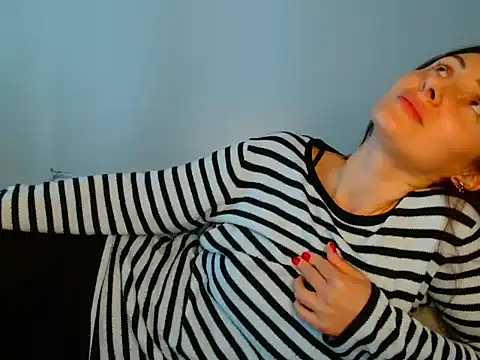 Snapshot of Irina9793 chatting on April 2026 08:53:02 AM Irina9793 online show from April 2026 08:53:02 AM