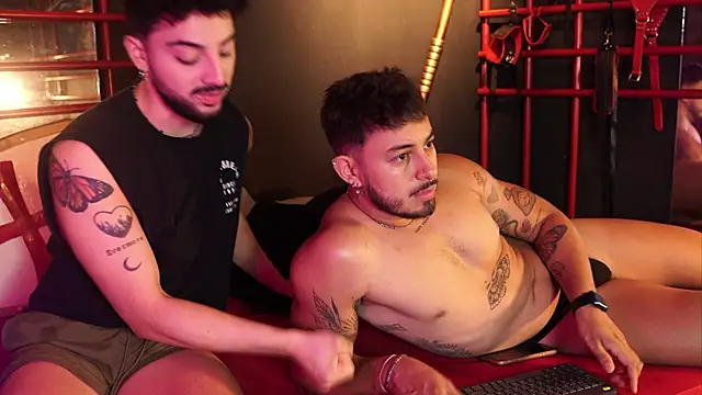 Snapshot of Liam_and_luca chatting on September 2025 02:04:02 AM Liam and luca online show from September 2025 02:04:02 AM