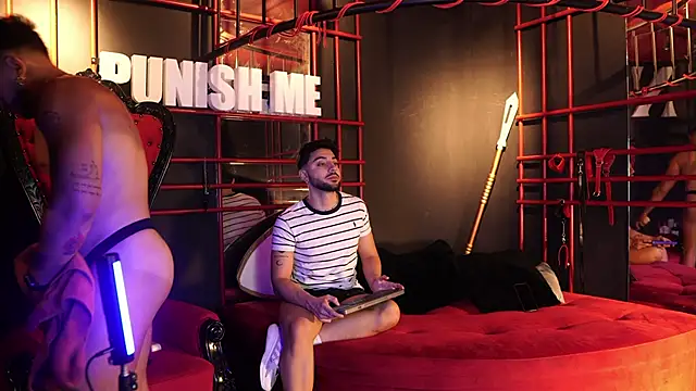 Snapshot of Liam_and_luca chatting on October 2025 02:07:01 AM Liam and luca online show from October 2025 02:07:01 AM