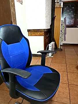 Snapshot of Melody73 chatting on March 2026 11:11:01 PM Melody73 online show from March 2026 11:11:01 PM