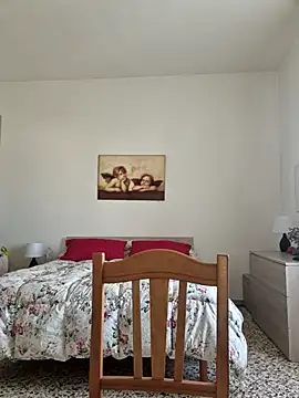 Snapshot of Gattina74 chatting on October 2025 02:41:01 PM Gattina74 online show from October 2025 02:41:01 PM