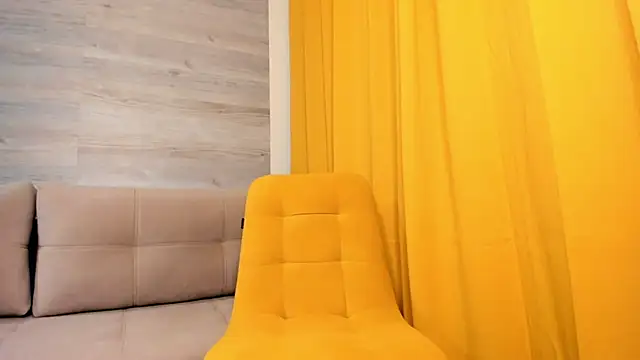 Snapshot of IreneHabibi chatting on September 2025 08:57:01 AM IreneHabibi online show from September 2025 08:57:01 AM