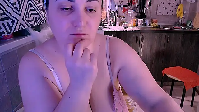 SoftLia online show from November 2025 11:40:02 PM