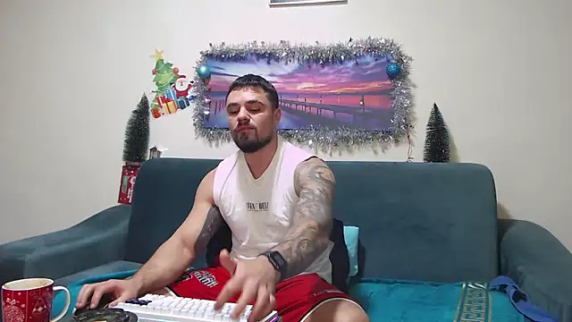 Snapshot of Tiberius_hunk chatting on January 2026 06:06:02 AM Tiberius hunk online show from January 2026 06:06:02 AM