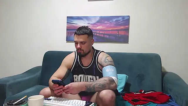 Snapshot of Tiberius_hunk chatting on January 2026 07:49:02 PM Tiberius hunk online show from January 2026 07:49:02 PM