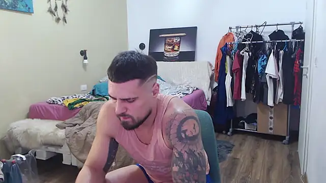 Snapshot of Tiberius_hunk chatting on February 2026 04:39:02 PM Tiberius hunk online show from February 2026 04:39:02 PM