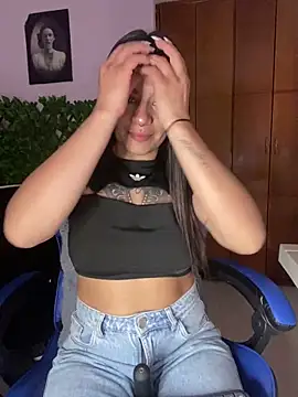 sofia 23x online show from October 2025 02:40:01 PM