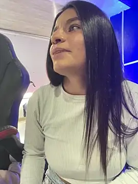 sofia 23x online show from December 2025 07:45:02 PM