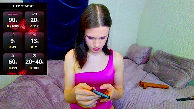 Nicole Redfields online show from March 2026 06:19:02 AM