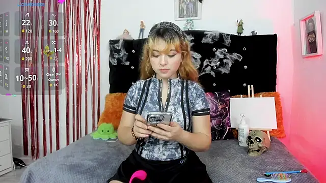 young jung online show from October 2025 01:17:01 AM