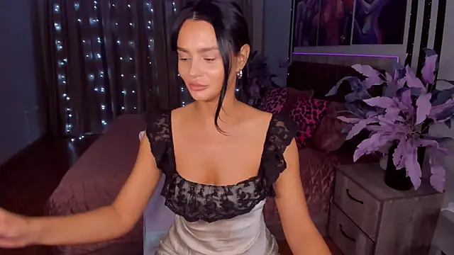 Snapshot of DanaSincere chatting on September 2025 03:41:02 AM DanaSincere online show from September 2025 03:41:02 AM