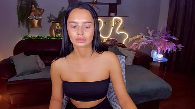 DanaSincere online show from December 2025 06:31:02 AM