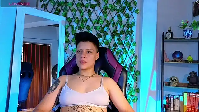 demimoore222 online show from March 2025 09:16:01 PM