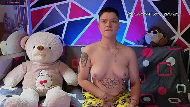 demimoore222 online show from November 2025 05:12:01 PM