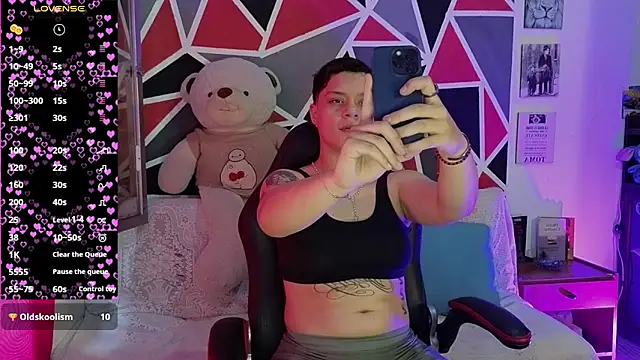 Snapshot of demimoore222 chatting on February 2026 06:30:01 PM demimoore222 online show from February 2026 06:30:01 PM