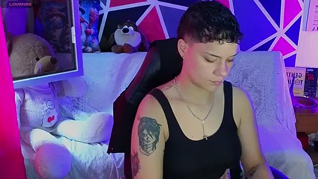 Snapshot of demimoore222 chatting on April 2026 06:05:01 PM demimoore222 online show from April 2026 06:05:01 PM