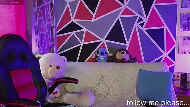 Snapshot of demimoore222 chatting on April 2026 01:45:02 PM demimoore222 online show from April 2026 01:45:02 PM