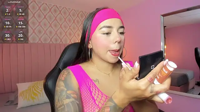 AGATHASMITH5 online show from February 2026 03:15:01 AM