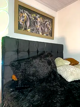 CRAZY-BOY99 online show from December 2025 11:15:02 AM