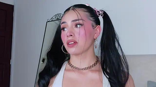 SaritaBratz online show from January 2026 08:47:01 PM