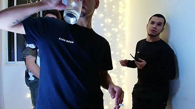 Snapshot of Miguel_bigcock chatting on January 2026 03:43:01 AM Miguel bigcock online show from January 2026 03:43:01 AM