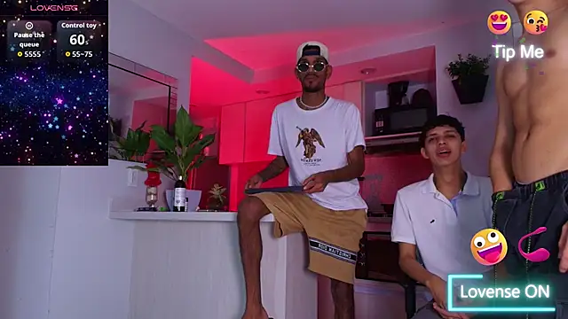 Snapshot of Miguel_bigcock chatting on February 2026 05:52:01 AM Miguel bigcock online show from February 2026 05:52:01 AM