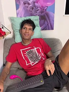 Snapshot of Miguel_bigcock chatting on April 2026 03:24:01 AM Miguel bigcock online show from April 2026 03:24:01 AM