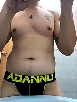 Lam 090123 online show from September 2025 04:44:02 PM