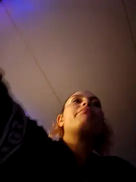 Chroniclilb online show from November 2025 10:04:02 AM