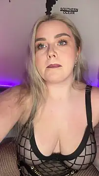 Snapshot of April_Vancee chatting on September 2025 03:04:02 PM April Vancee online show from September 2025 03:04:02 PM