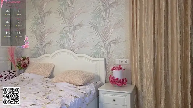 Snapshot of JaneVibes chatting on November 2025 06:37:02 AM JaneVibes online show from November 2025 06:37:02 AM