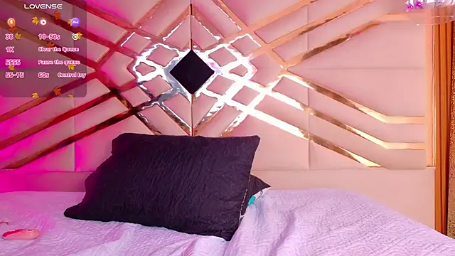 Snapshot of playfulcurvy chatting on October 2025 12:26:01 PM playfulcurvy online show from October 2025 12:26:01 PM