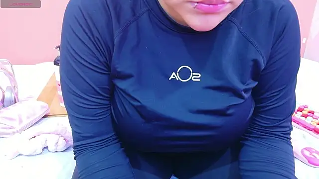 Snapshot of playfulcurvy chatting on December 2025 07:54:02 PM playfulcurvy online show from December 2025 07:54:02 PM