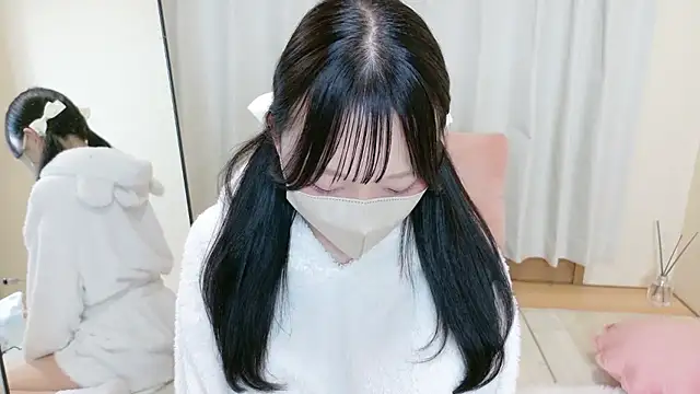 mami-pokoch online show from November 2025 08:08:02 PM